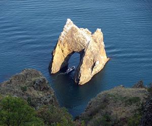 Золотые ворота в Коктебеле - иллюстрация 2